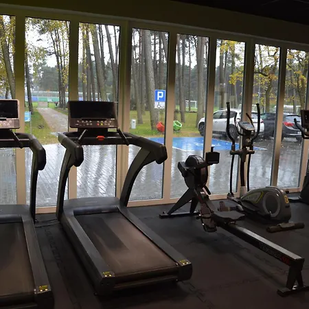 Osrodek Sportu I Rekreacji W Janowcu Wielkopolskim Hotel *