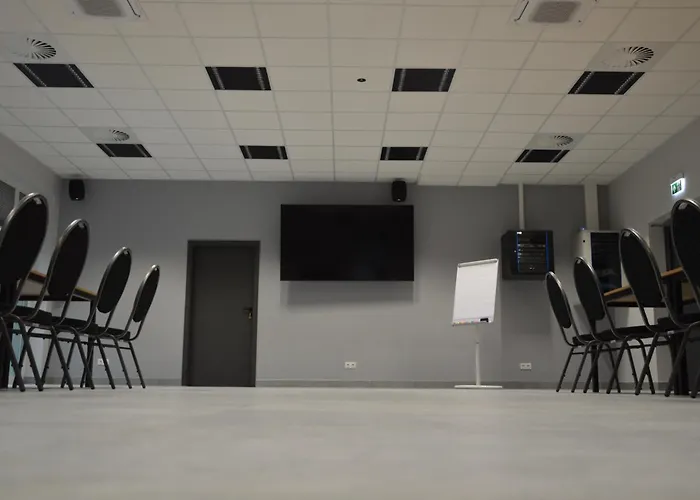 Hotel Osrodek Sportu I Rekreacji W Janowcu Wielkopolskim