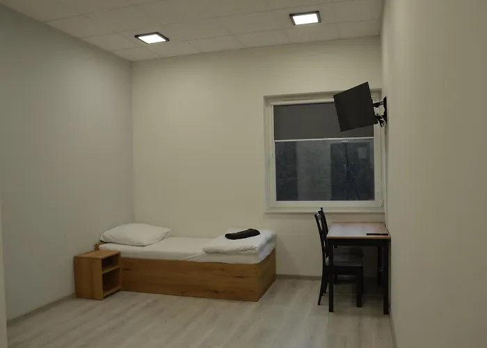 Osrodek Sportu I Rekreacji W Janowcu Wielkopolskim Hotel *